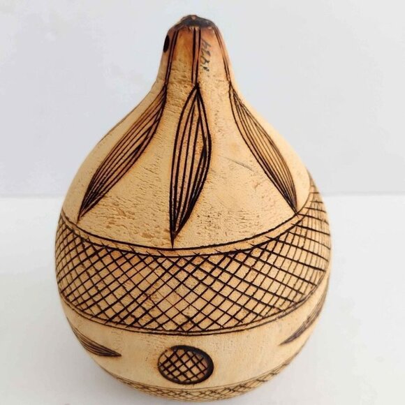 Vintage Hand Carved Peruvian Gourd Lattice Floral Leaf Design Folk Art Musical R - Picture 3 of 7